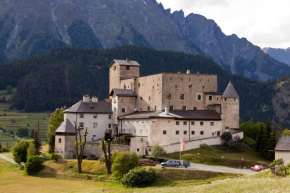 Отель Schloss Naudersberg  Наудерс